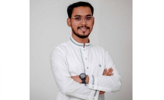 ব্যক্তিগত গানম্যান চেয়ে হান্নান মাসউদের আবেদন